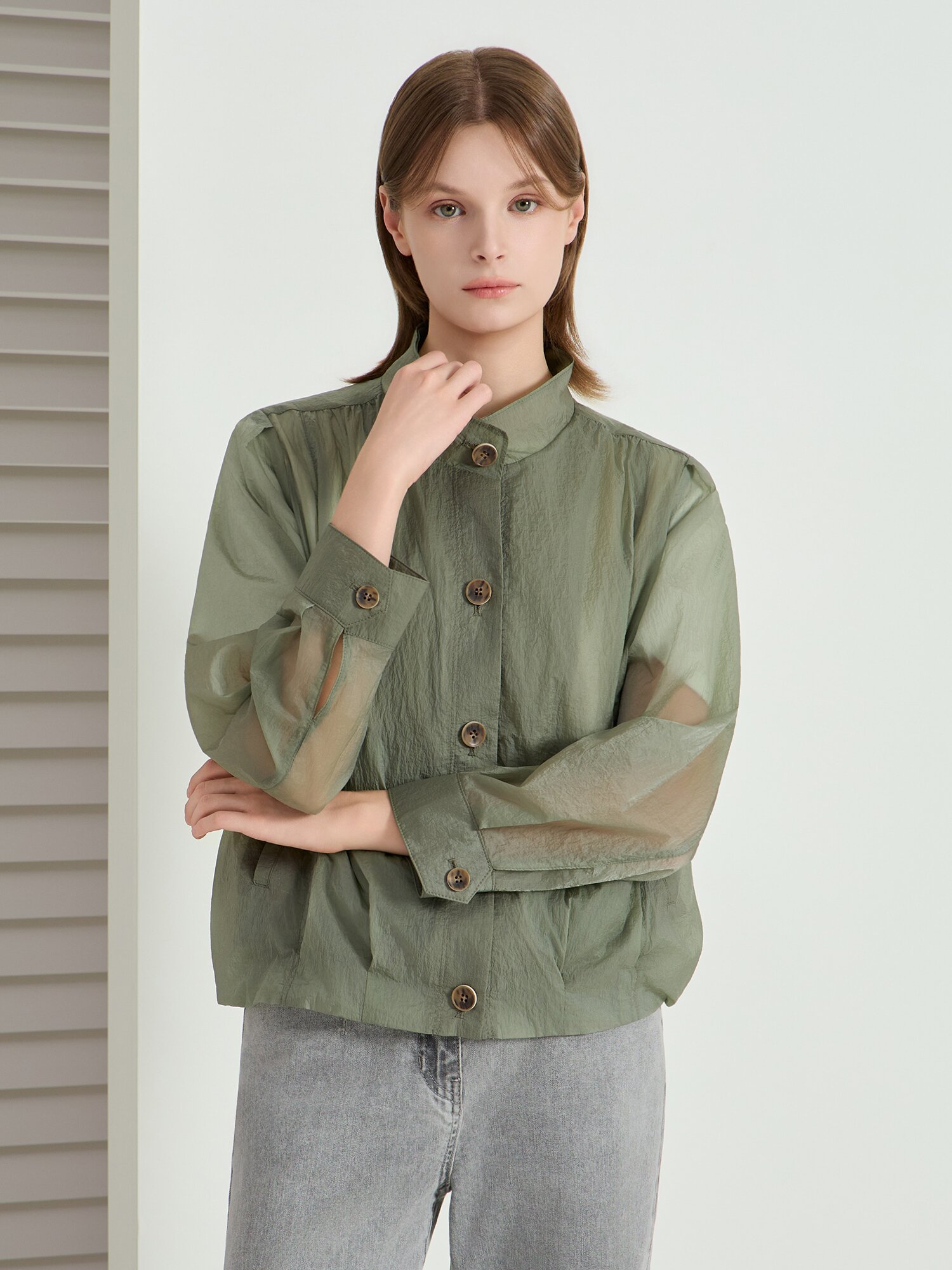 루즈핏 시스루 밴딩 하이넥 점퍼 (KHAKI)