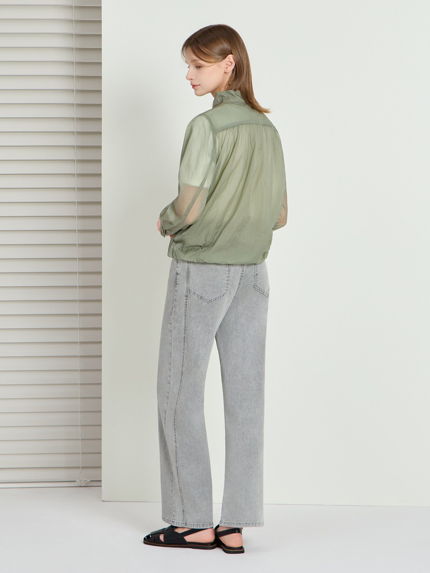 루즈핏 시스루 밴딩 하이넥 점퍼 (KHAKI)