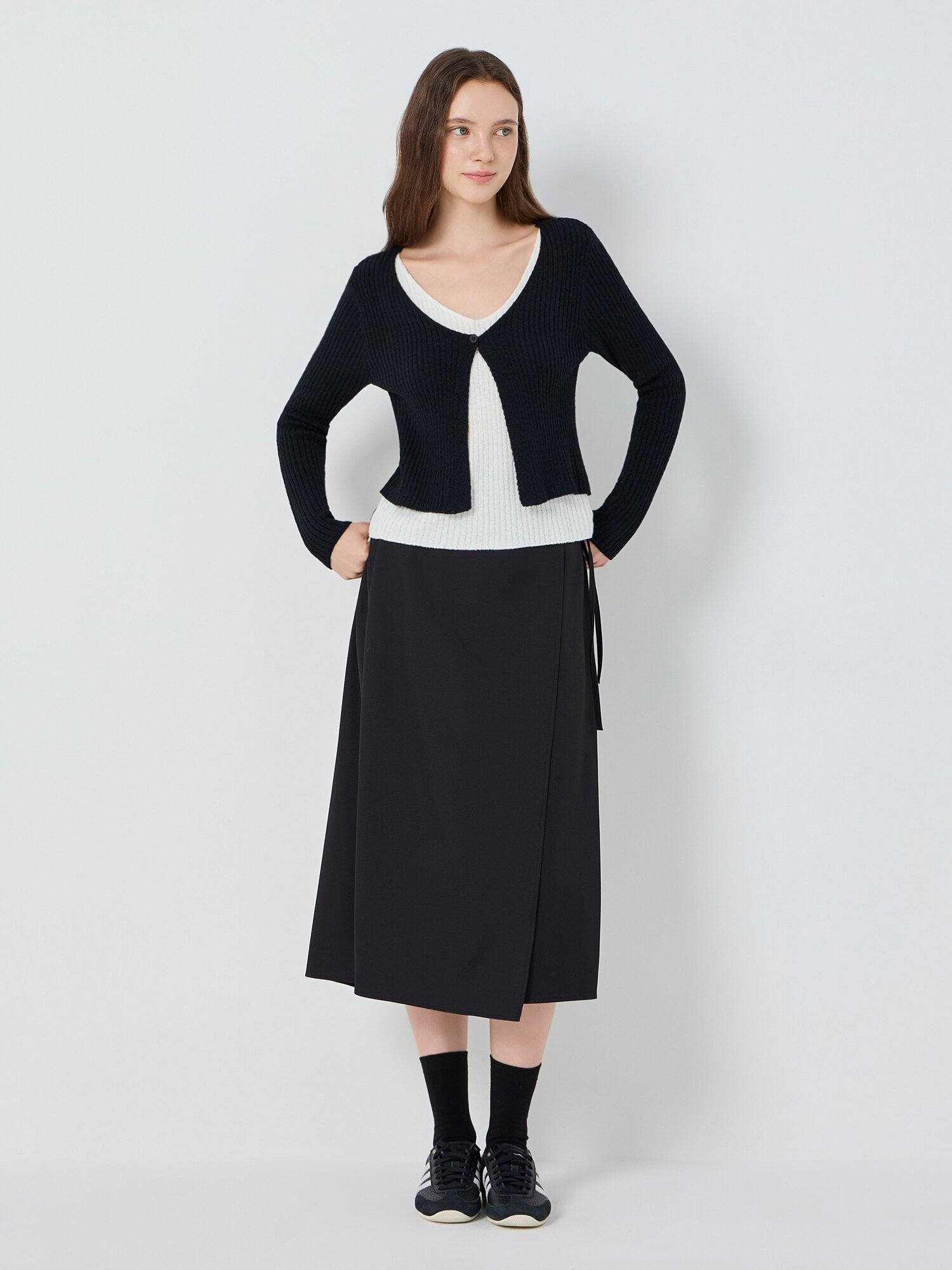 스판 블렌드 랩 H라인 스커트 (BLACK)