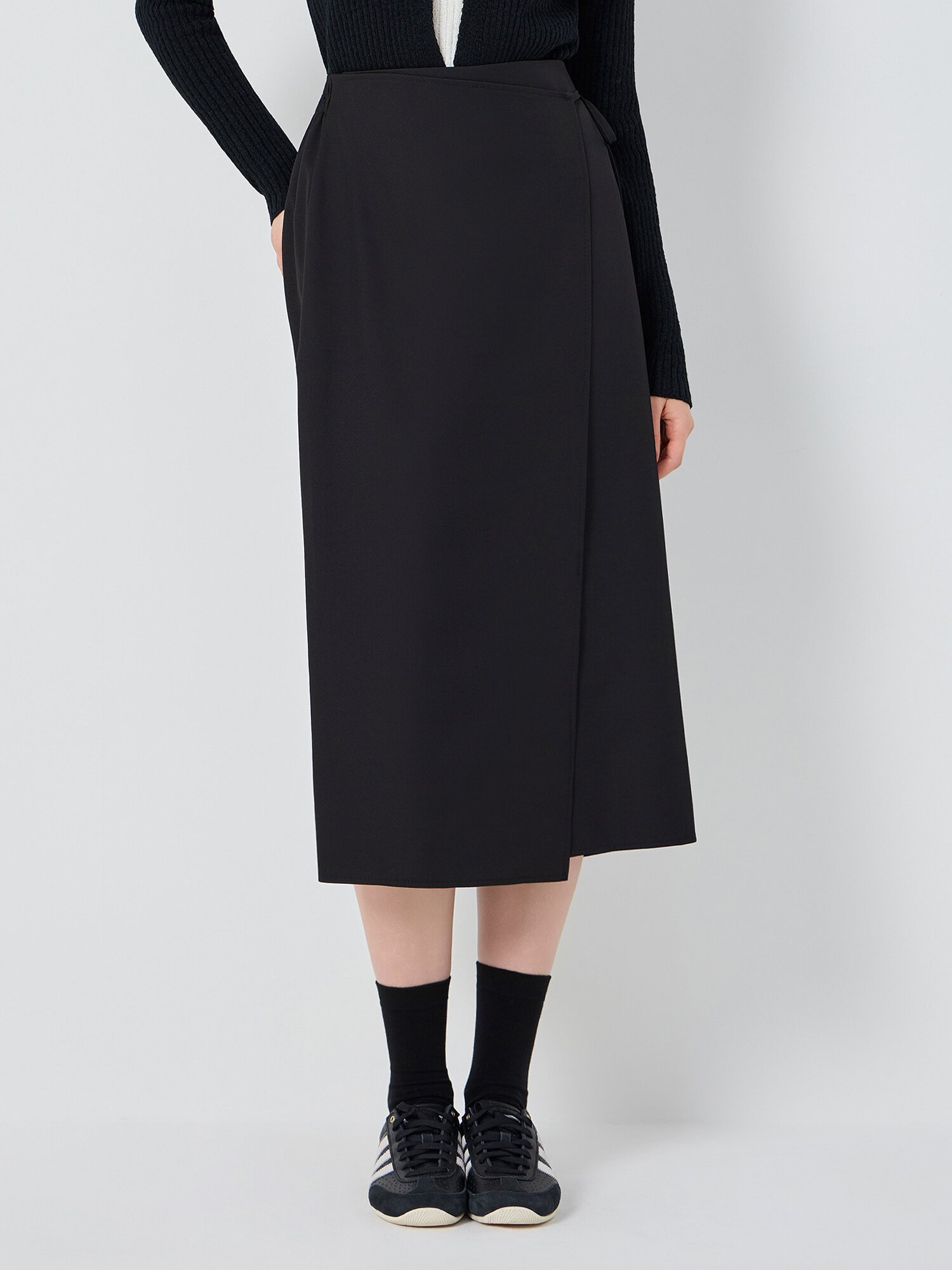 스판 블렌드 랩 H라인 스커트 (BLACK)