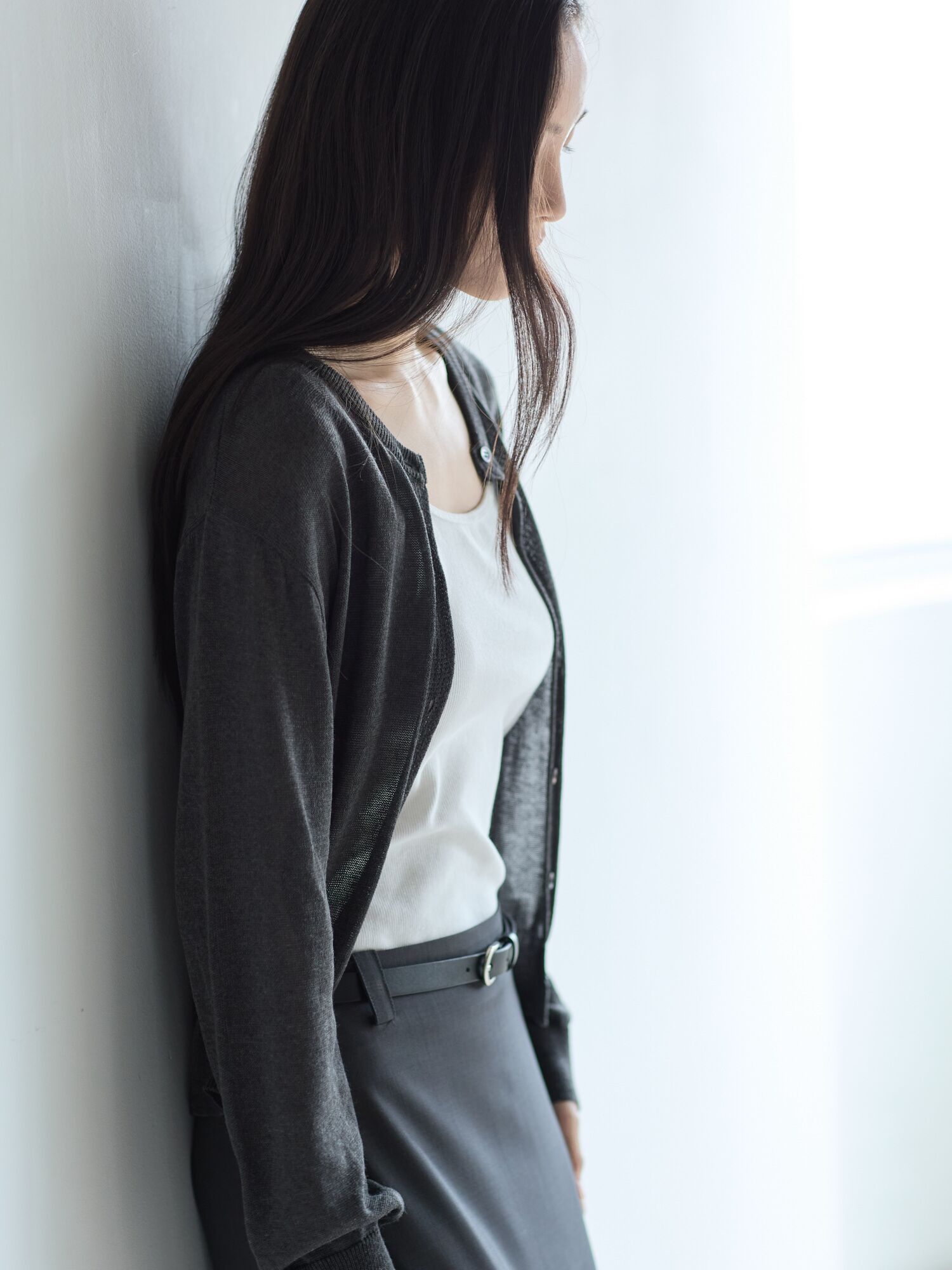 Essential Round Cardigan_Charcoal