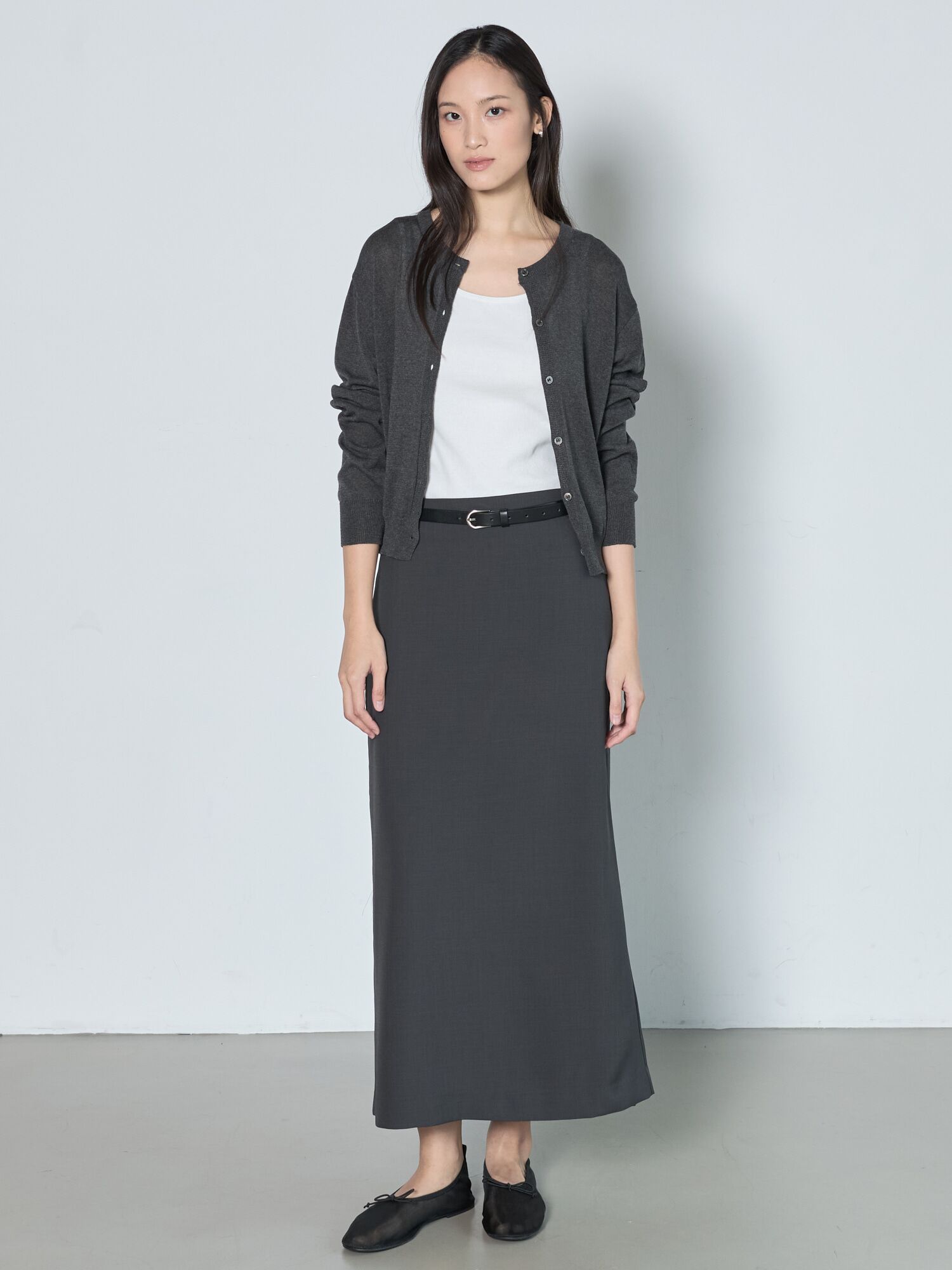Essential Round Cardigan_Charcoal