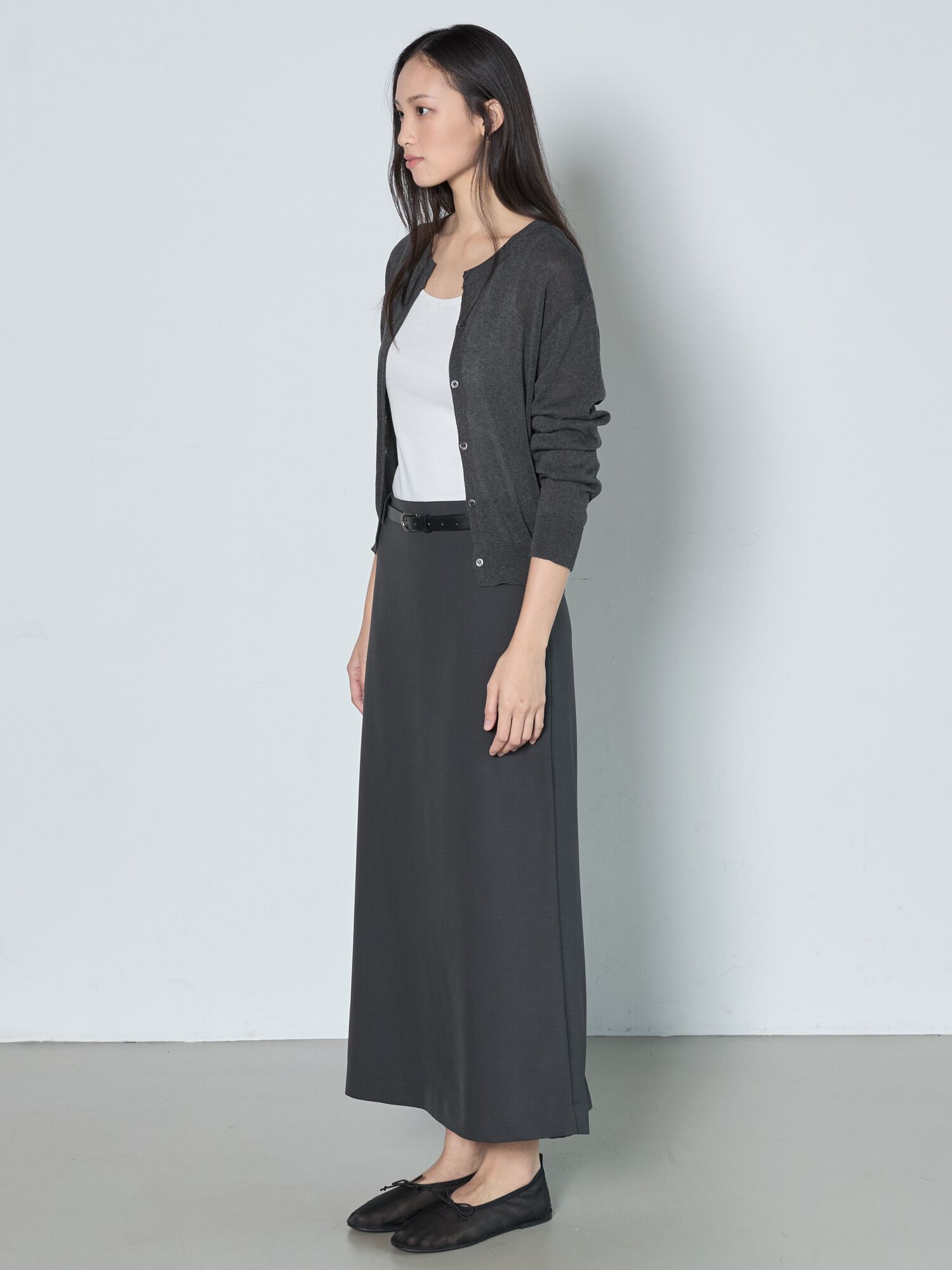 Essential Round Cardigan_Charcoal