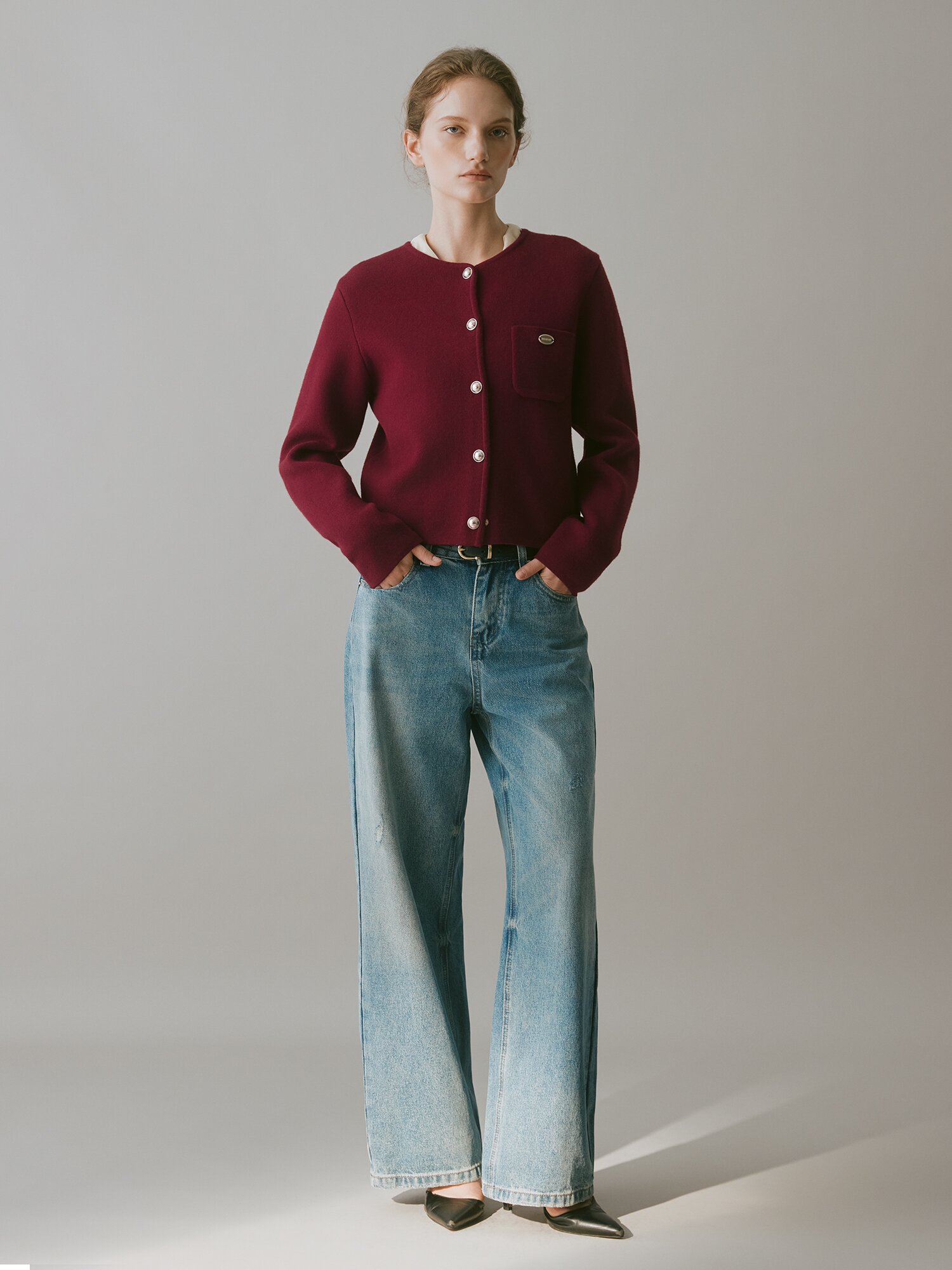 패치 포켓 라운드넥 크롭 가디건 (BURGUNDY)