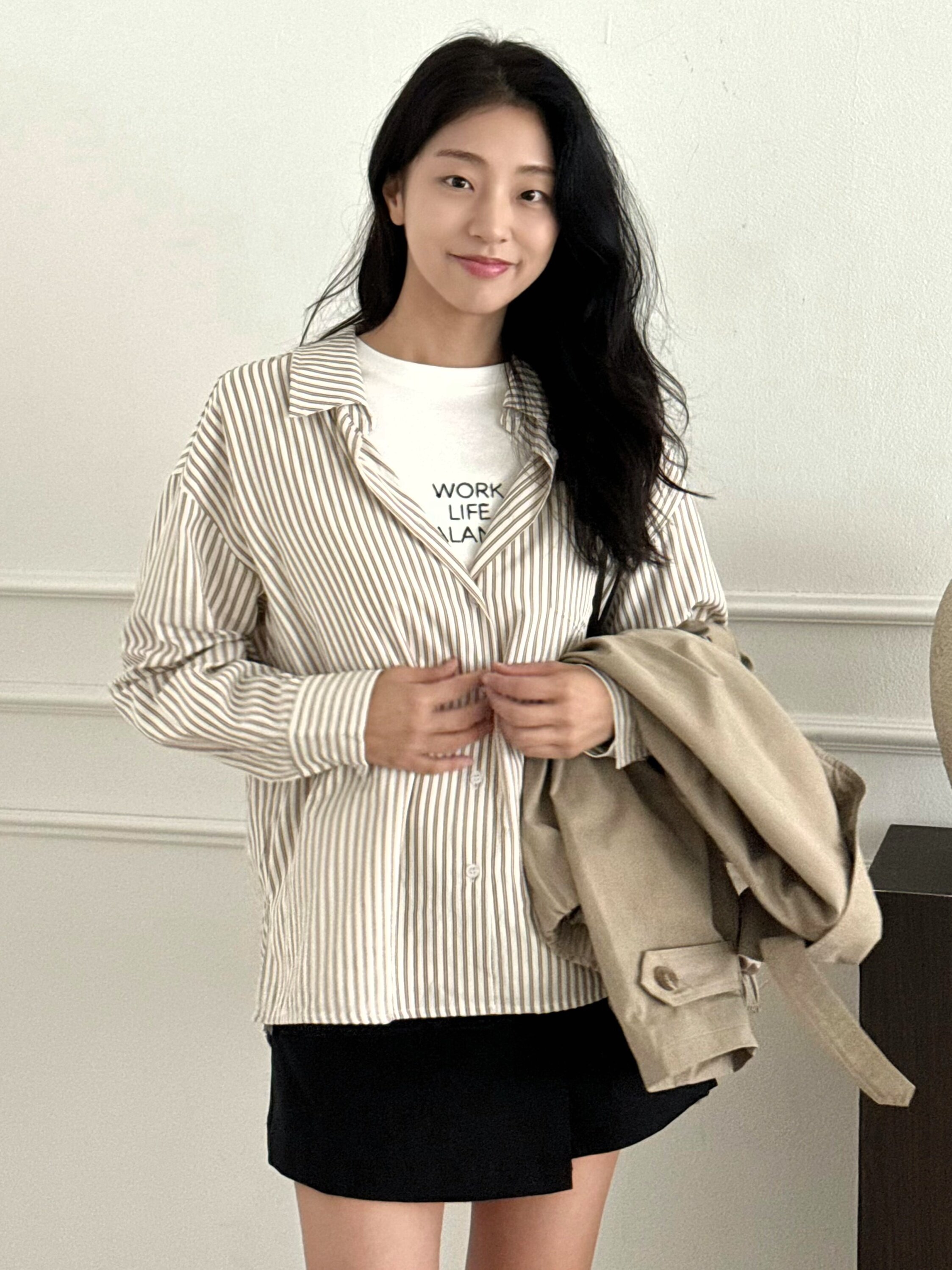 루즈핏 스트라이프 셔츠 칼라 블라우스 (STRIPE BEIGE)