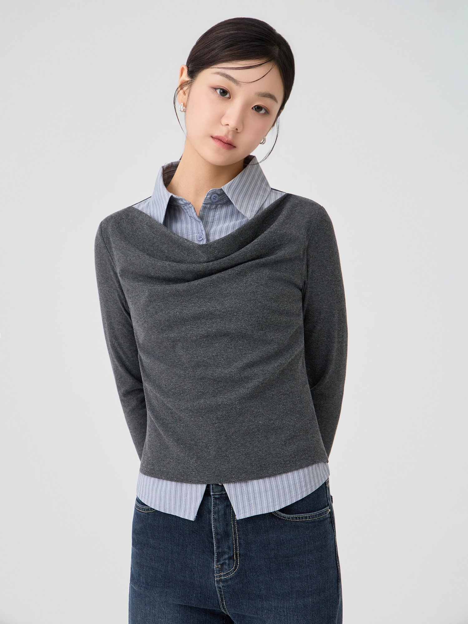 셔츠 레이어 배색 카울넥 티셔츠 (GREY)