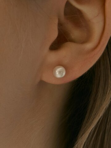 Snoira Swarovski Pearl Stud Earrings 6mm (925 Silver)
