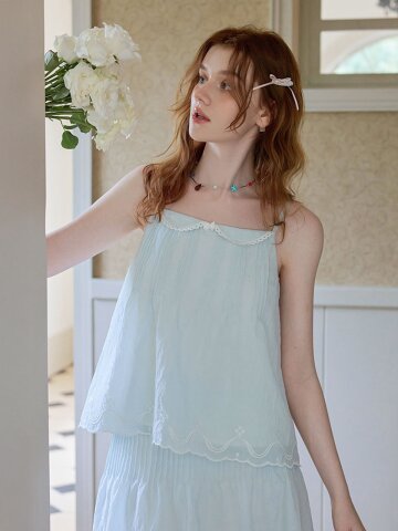 Cest_Soft embroidered sleeveless blouse