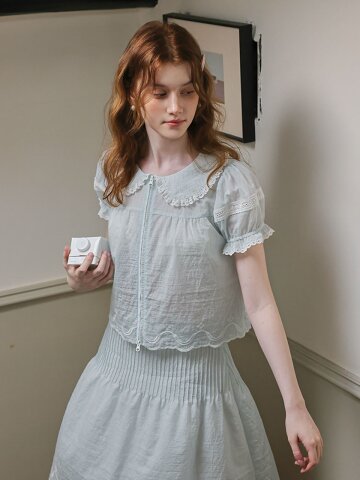 Cest_Soft embroidered zip-up blouse