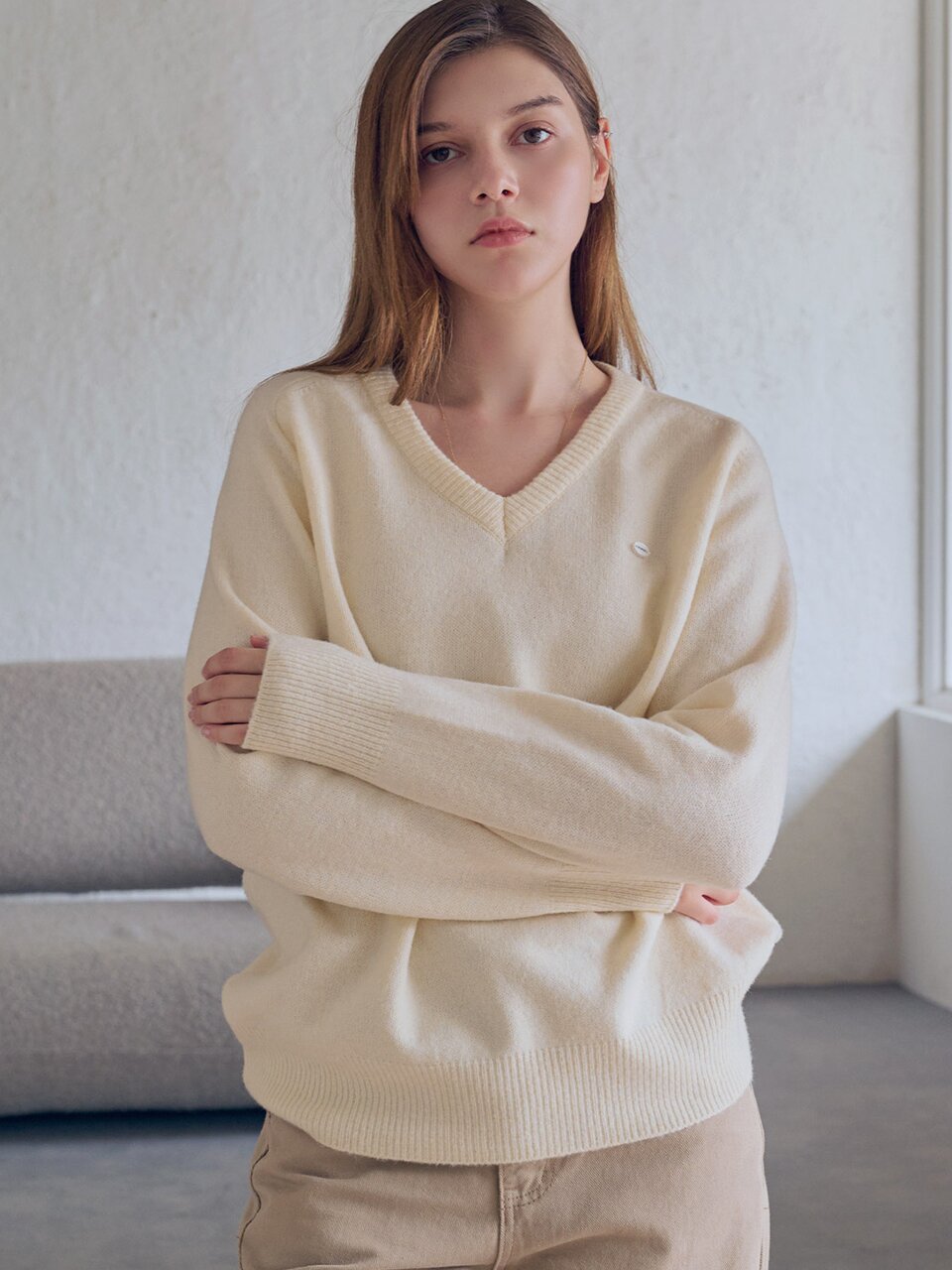 [민주 PICK] Superfine merino wool v-neck knit_4 Colors