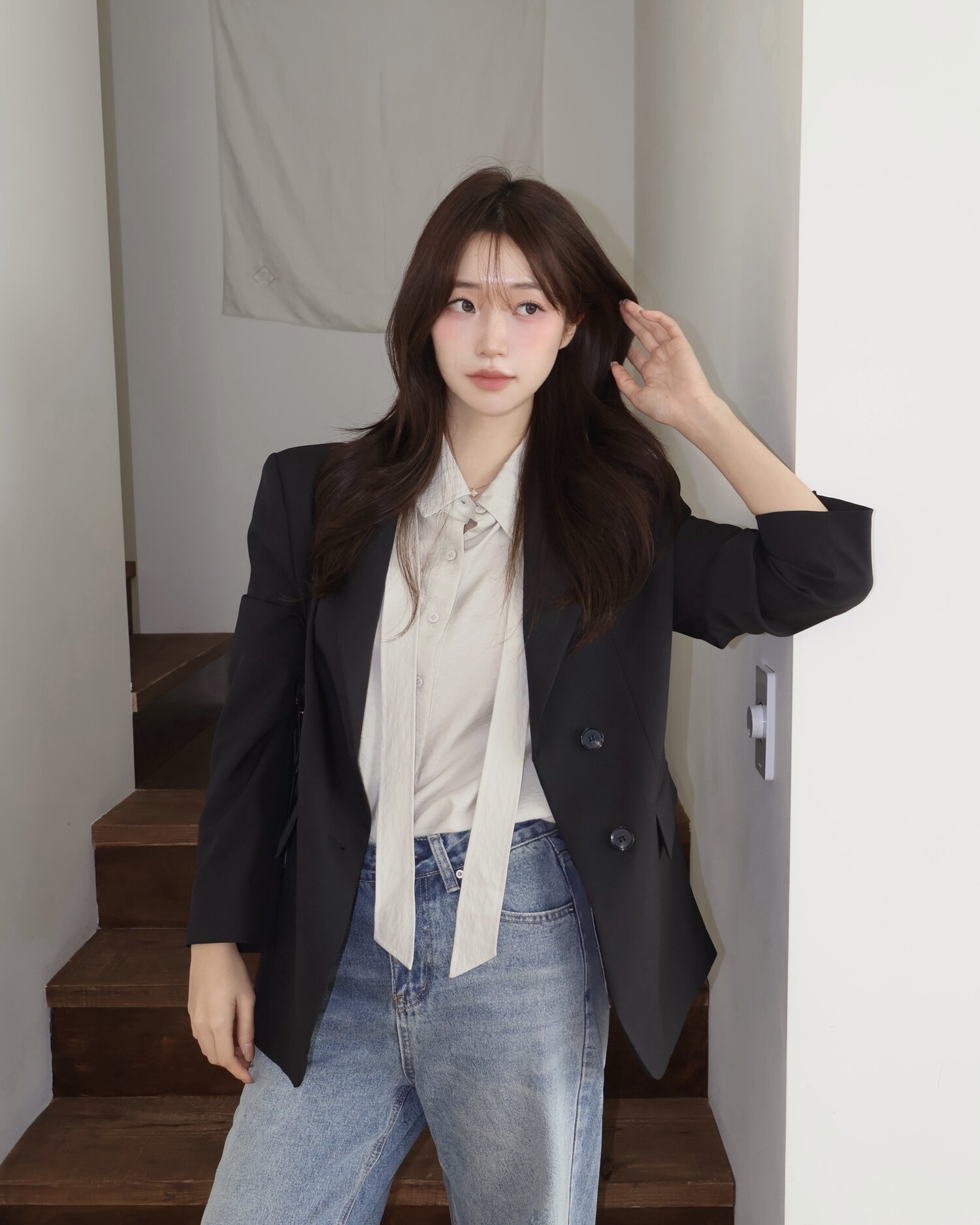 테일러드 싱글 투버튼 재킷 (BLACK)