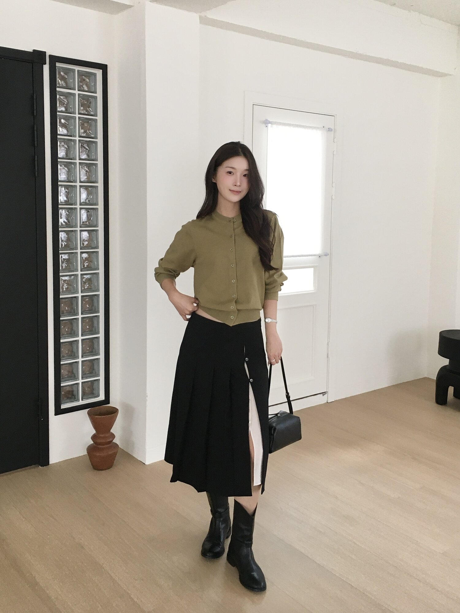 베이직 라운드넥 니트 가디건 (OLIVE)