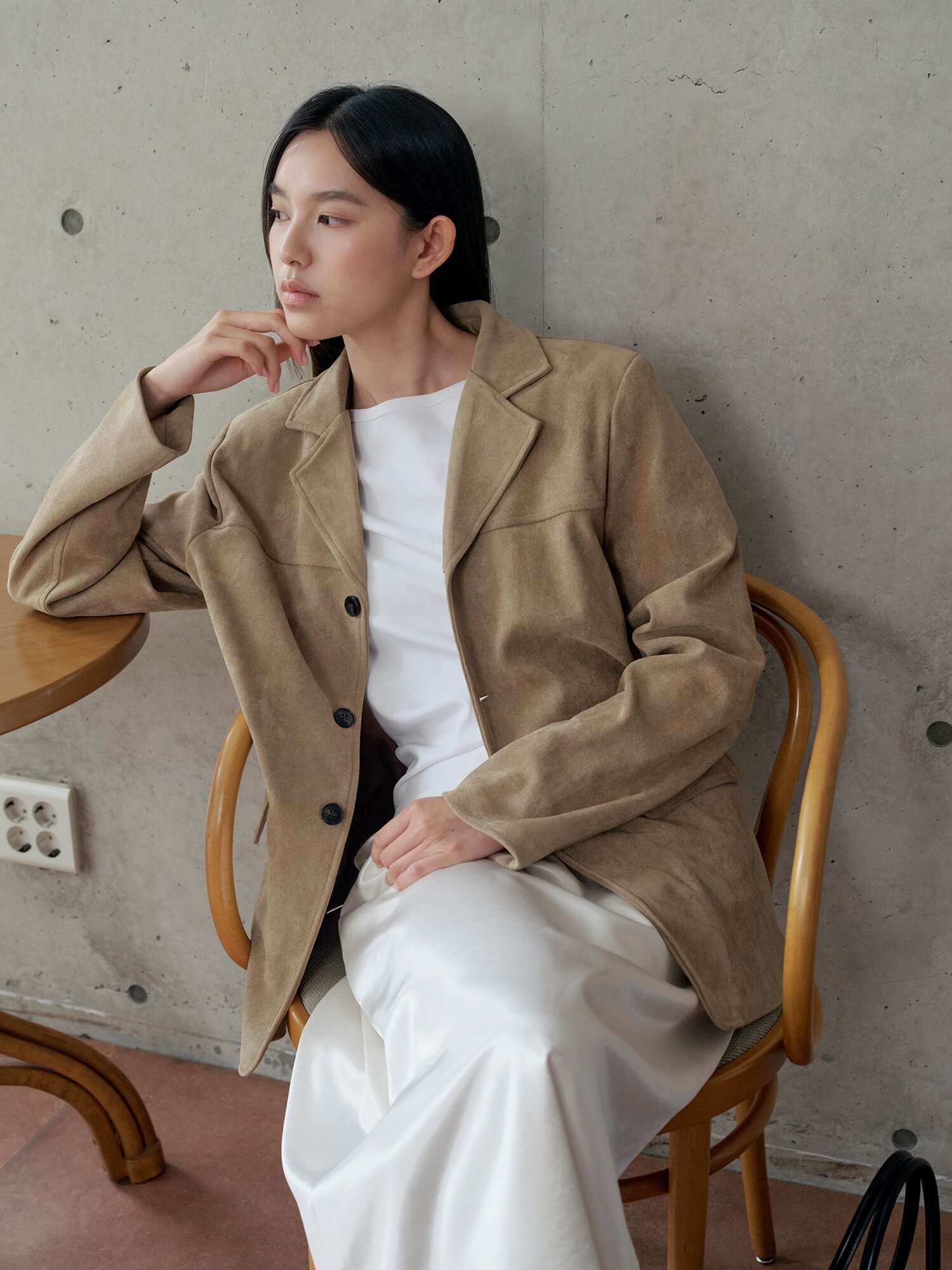 스웨이드 오픈 칼라 싱글 재킷 (BEIGE)