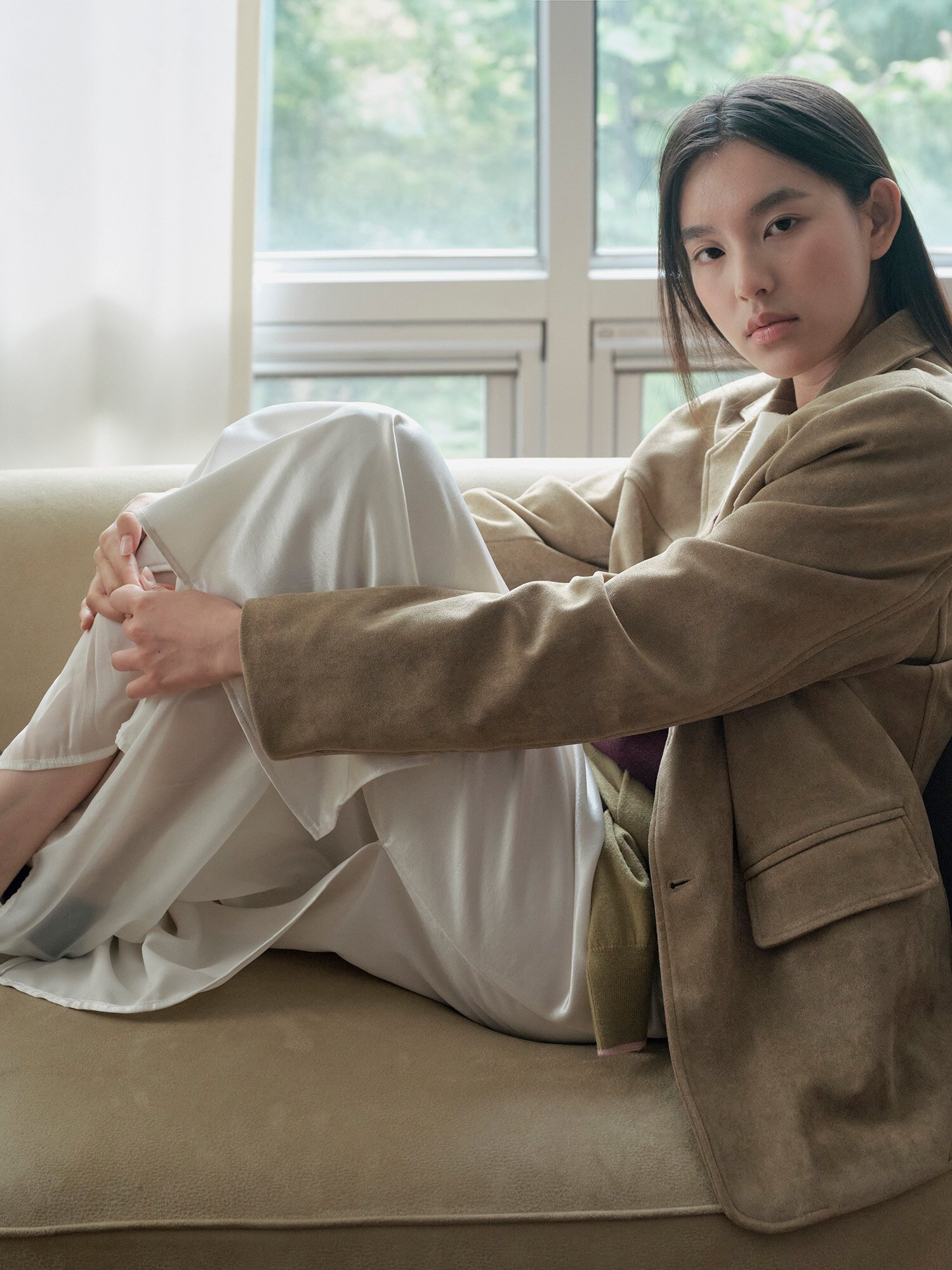 스웨이드 오픈 칼라 싱글 재킷 (BEIGE)