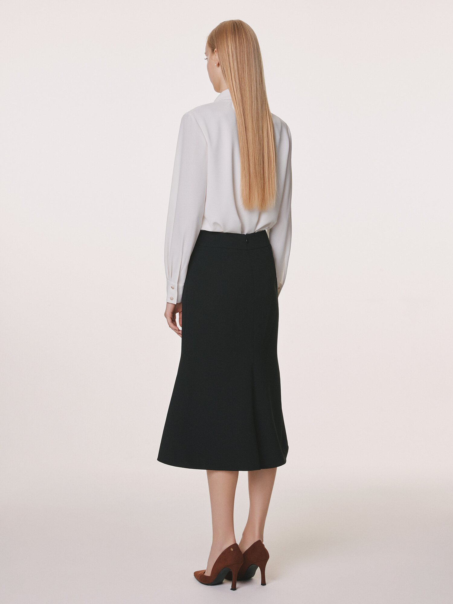 슬릿 포인트 머메이드 스커트 (BLACK)