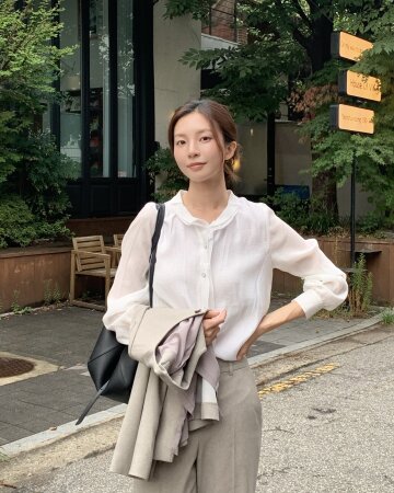 시폰 레이어 프릴넥 블라우스 