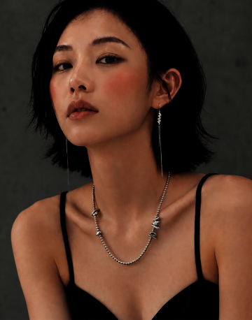 Raw Sculpt Chain Necklace
로 스컬프트 체인 네크리스
