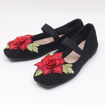 [FW]소에커 로즈 아플리케 스트랩 플랫슈즈(H132J418)