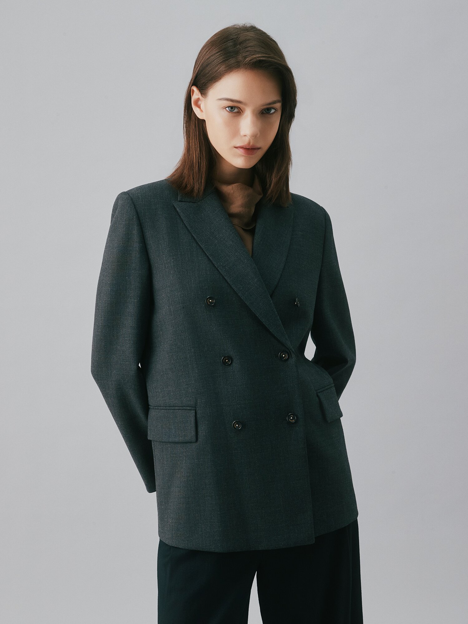 울 롤업 피크드 라펠 더블 재킷 (DARK GREY)