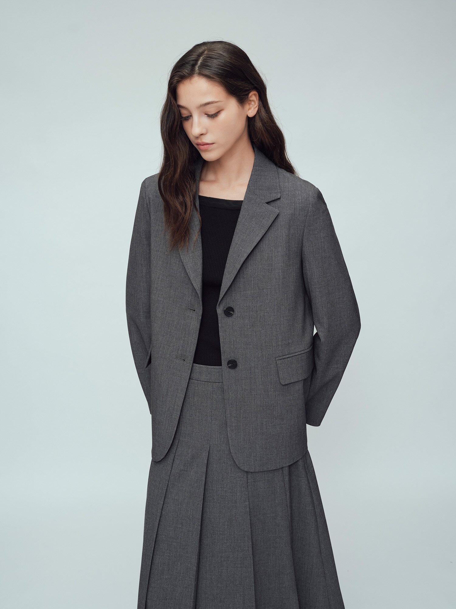 슬릿 포인트 싱글 투버튼 재킷 (GREY)