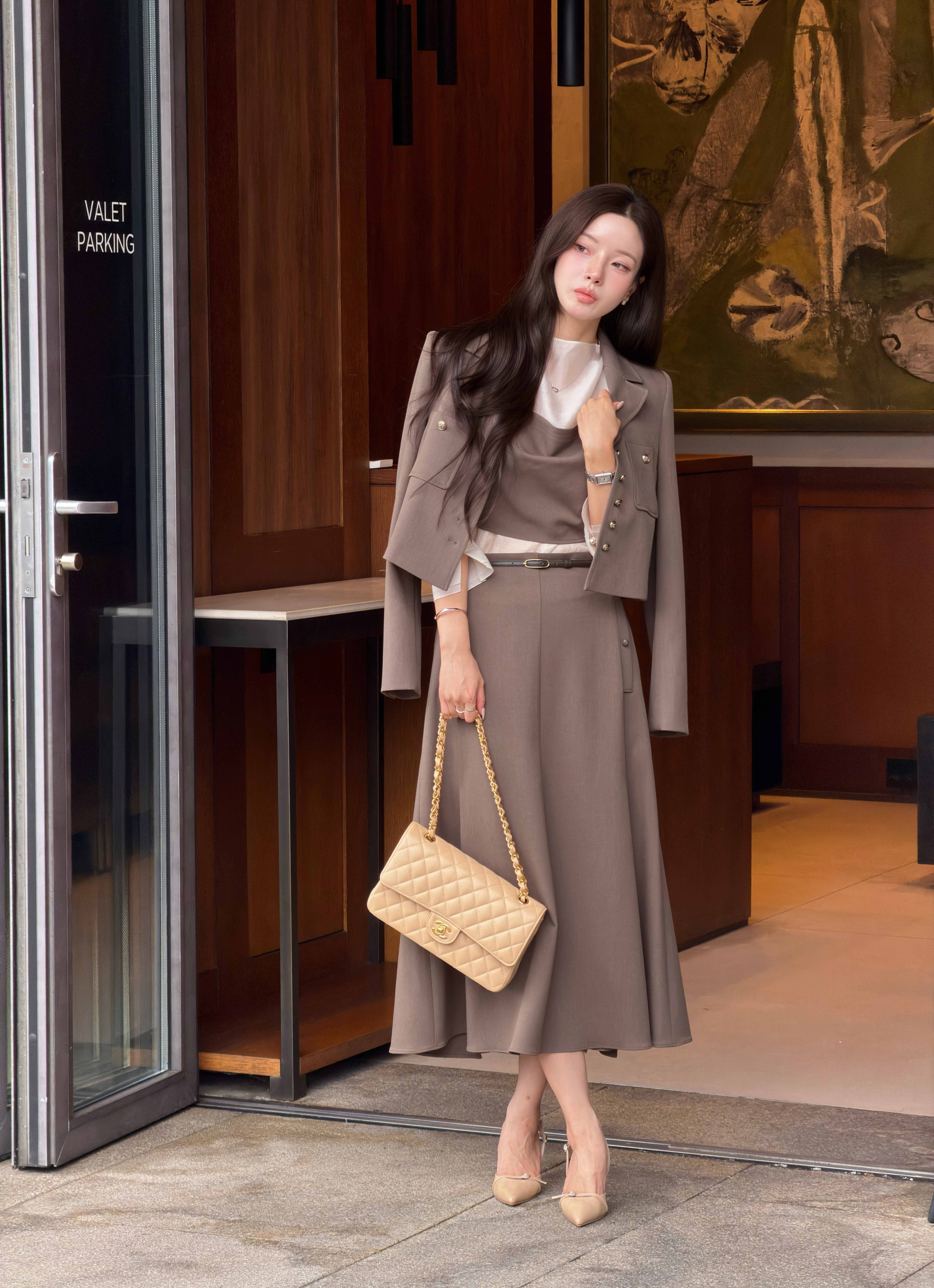 모던 백 밴딩 머메이드 스커트 (DARK BEIGE)