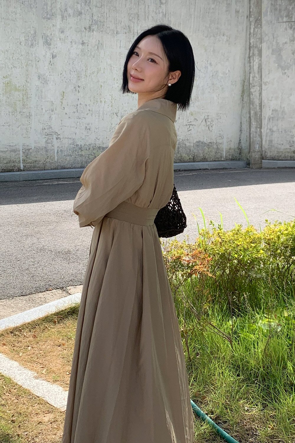 오픈 칼라 집업 플레어 원피스 (BEIGE)