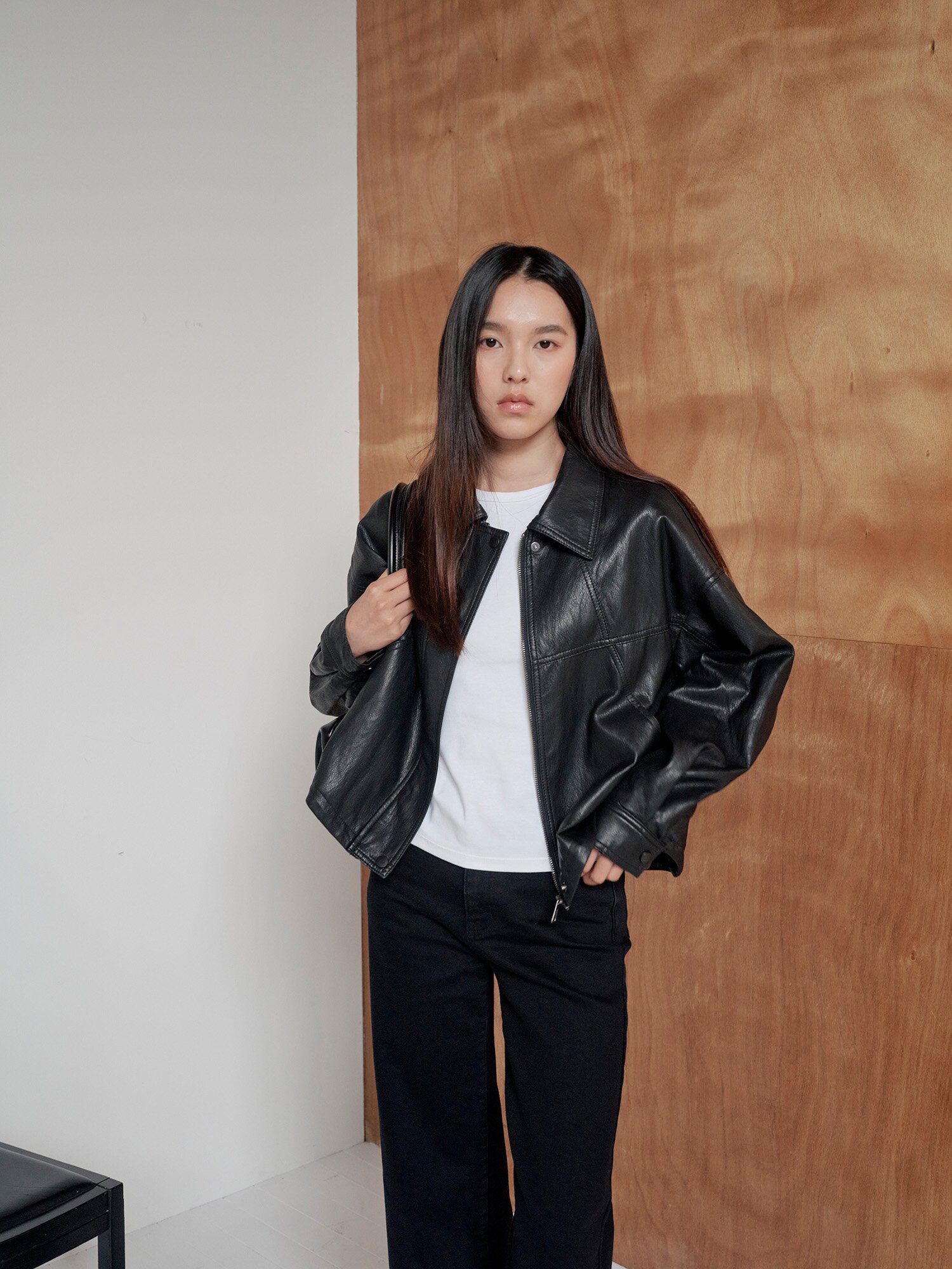 오버핏 페이크 레더 칼라 재킷 (BLACK)