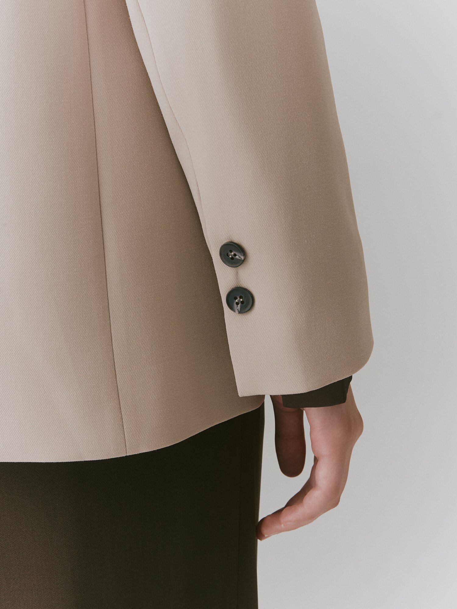 롤업 테일러드 더블 버튼 재킷 (BEIGE)