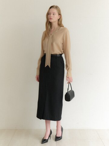 Slit H-Line Maxi Skirt / Black