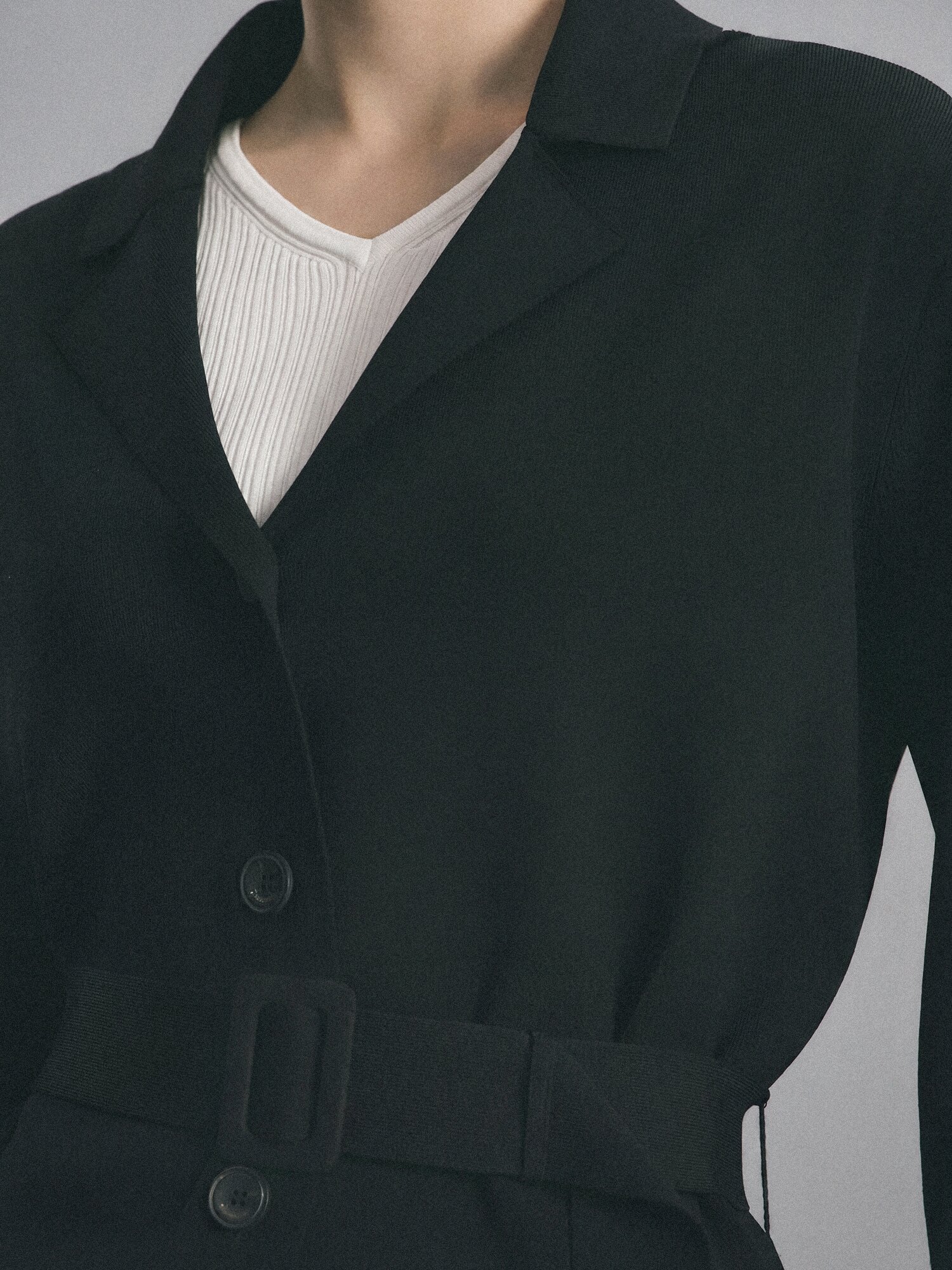 벨티드 테일러드 가디건 (BLACK)