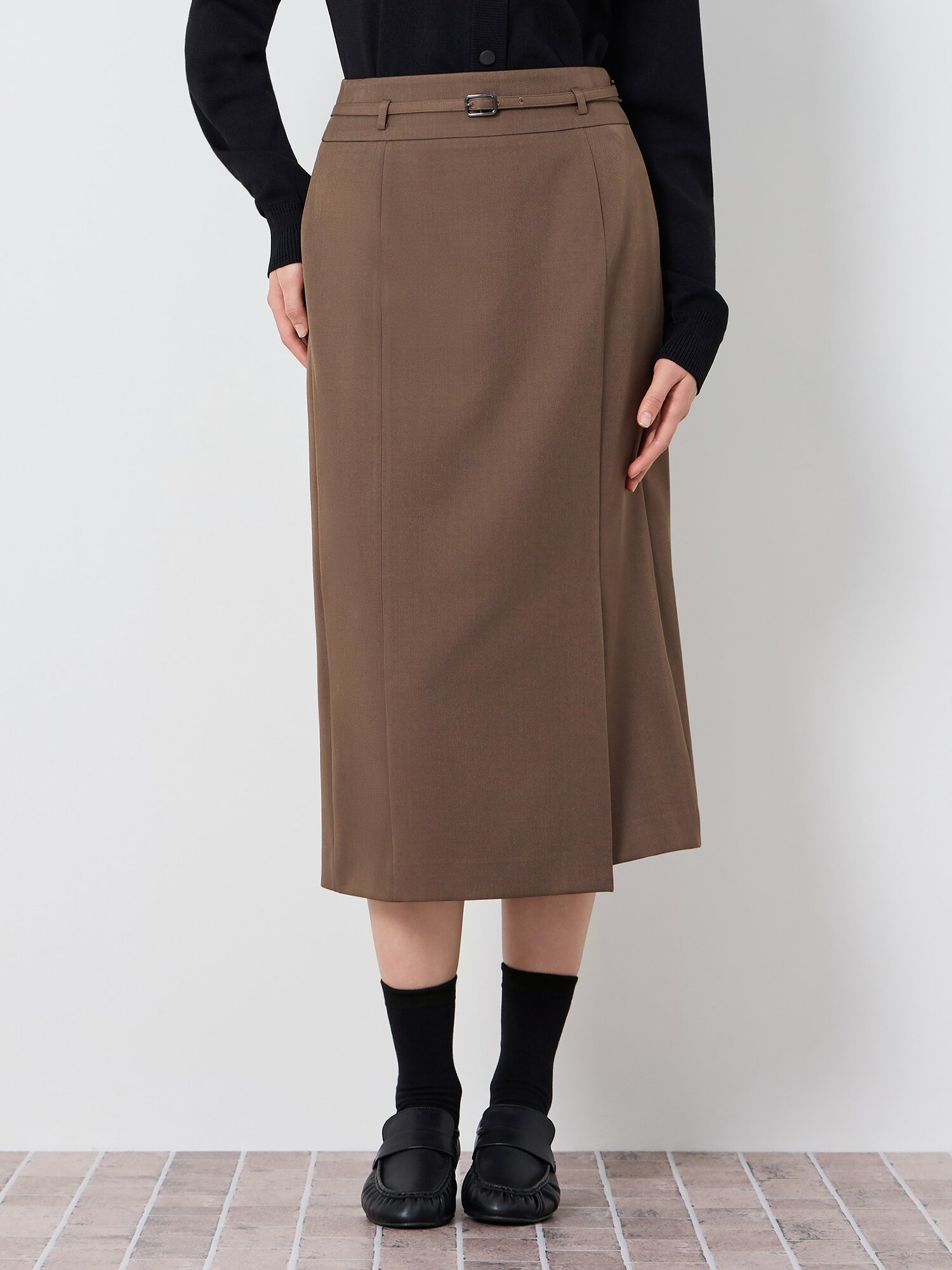 사이드 슬릿 벨티드 롱 스커트 (BROWN)