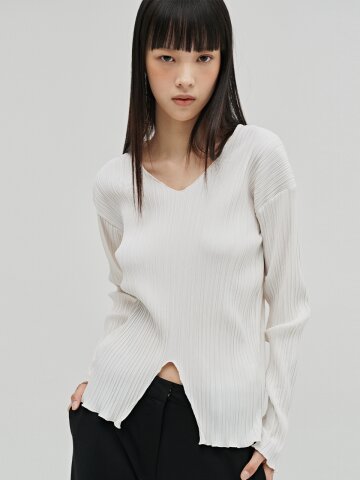브이넥 플리츠 블라우스 - 아이보리 / V-Neck Pleated Blouse - Ivory