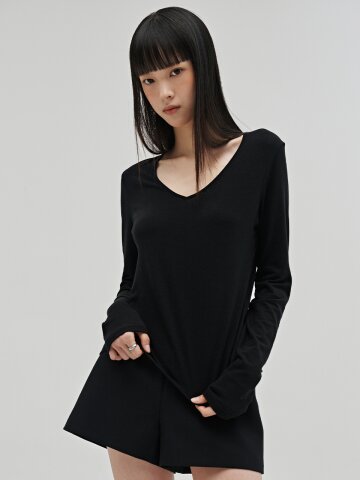 브이넥 울 티셔츠 - 블랙 / V-Neck Wool T-Shirt - Black