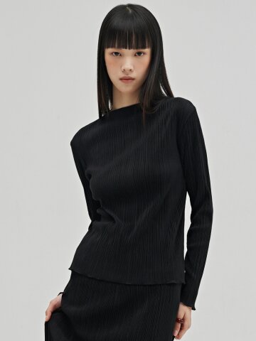 플리츠 모크넥 롱슬리브 티셔츠 - 블랙 / Pleated Mock Neck Long Sleeve T-Shirt - Black