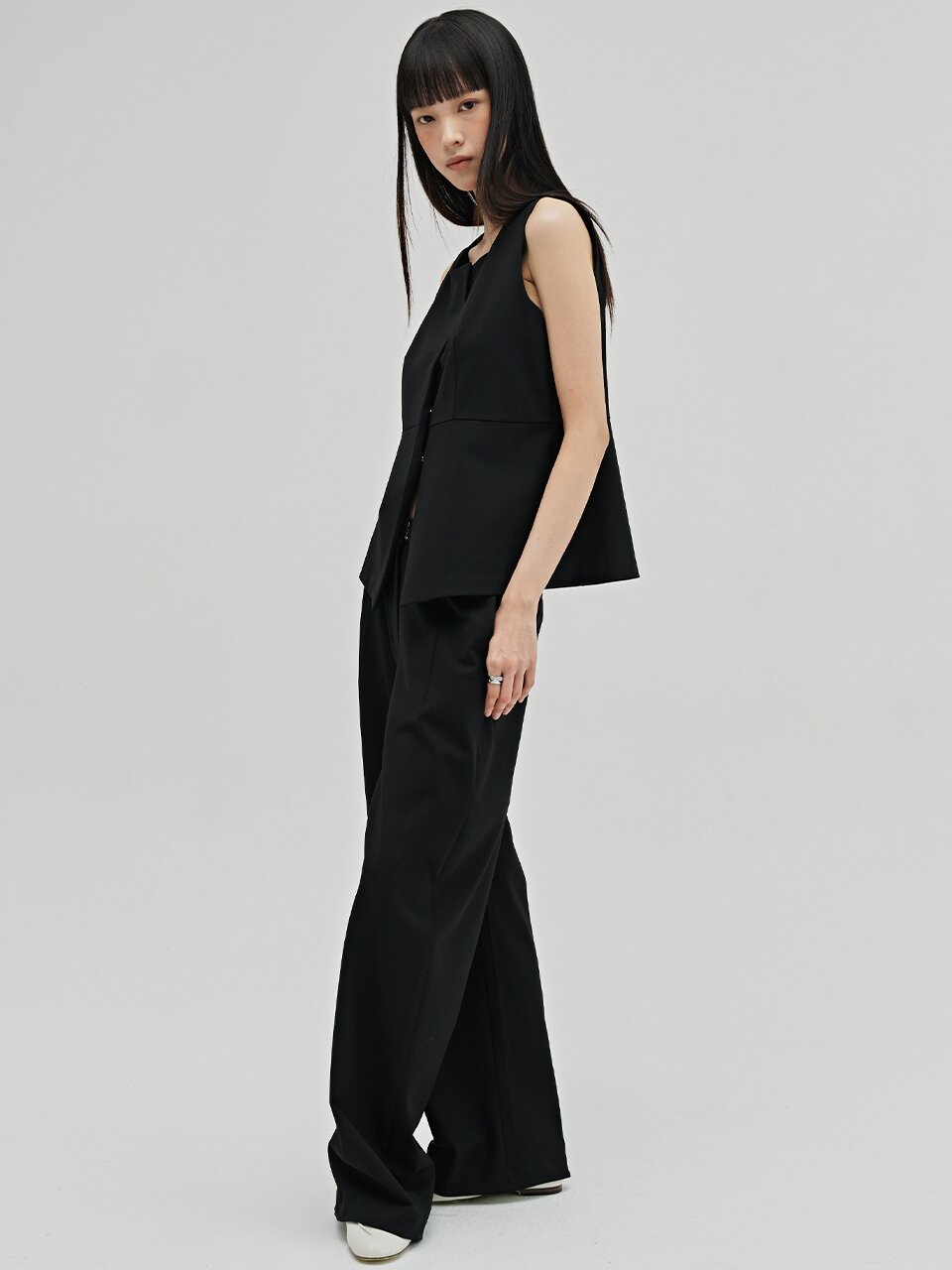 울 베스트 블라우스 셋업 - 블랙 / Wool Vest Blouse Set up - Black