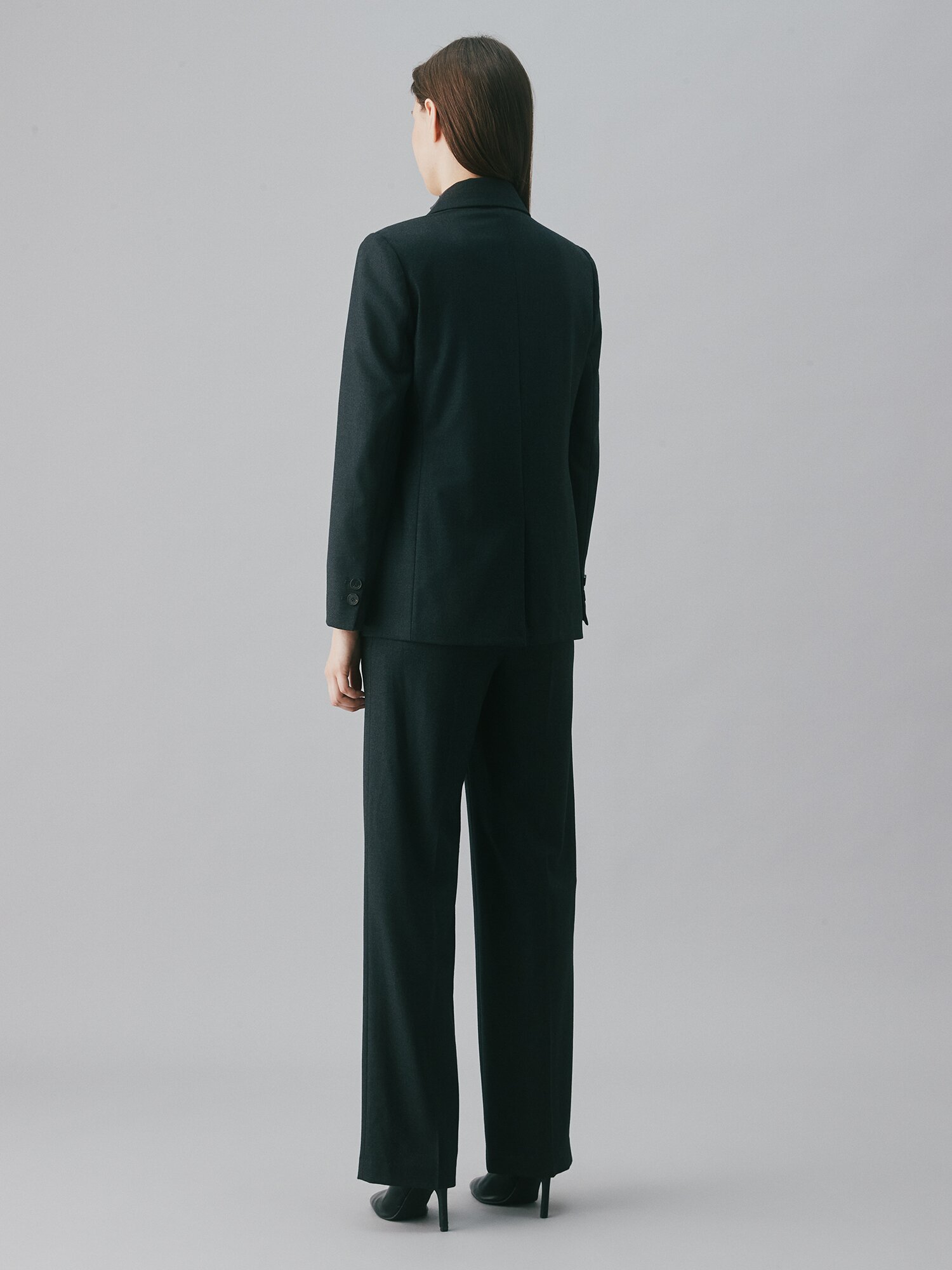 포멀 울 피크드 라펠 더블 재킷 (DARK GREY)