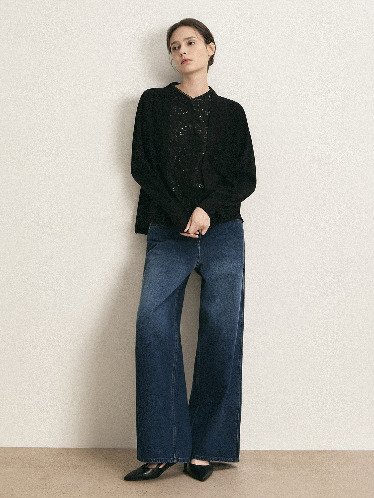 스팽글 패널 브이넥 가디건 (BLACK)