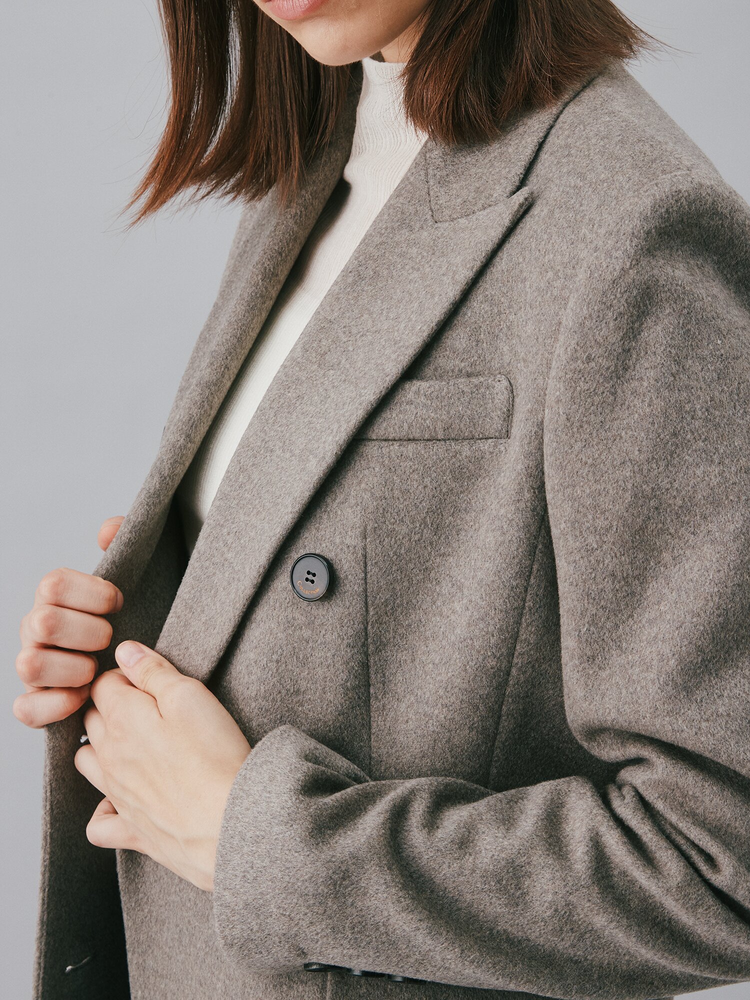 캐시미어 피크드 라펠 더블 롱 코트 (SEPIA GREY)