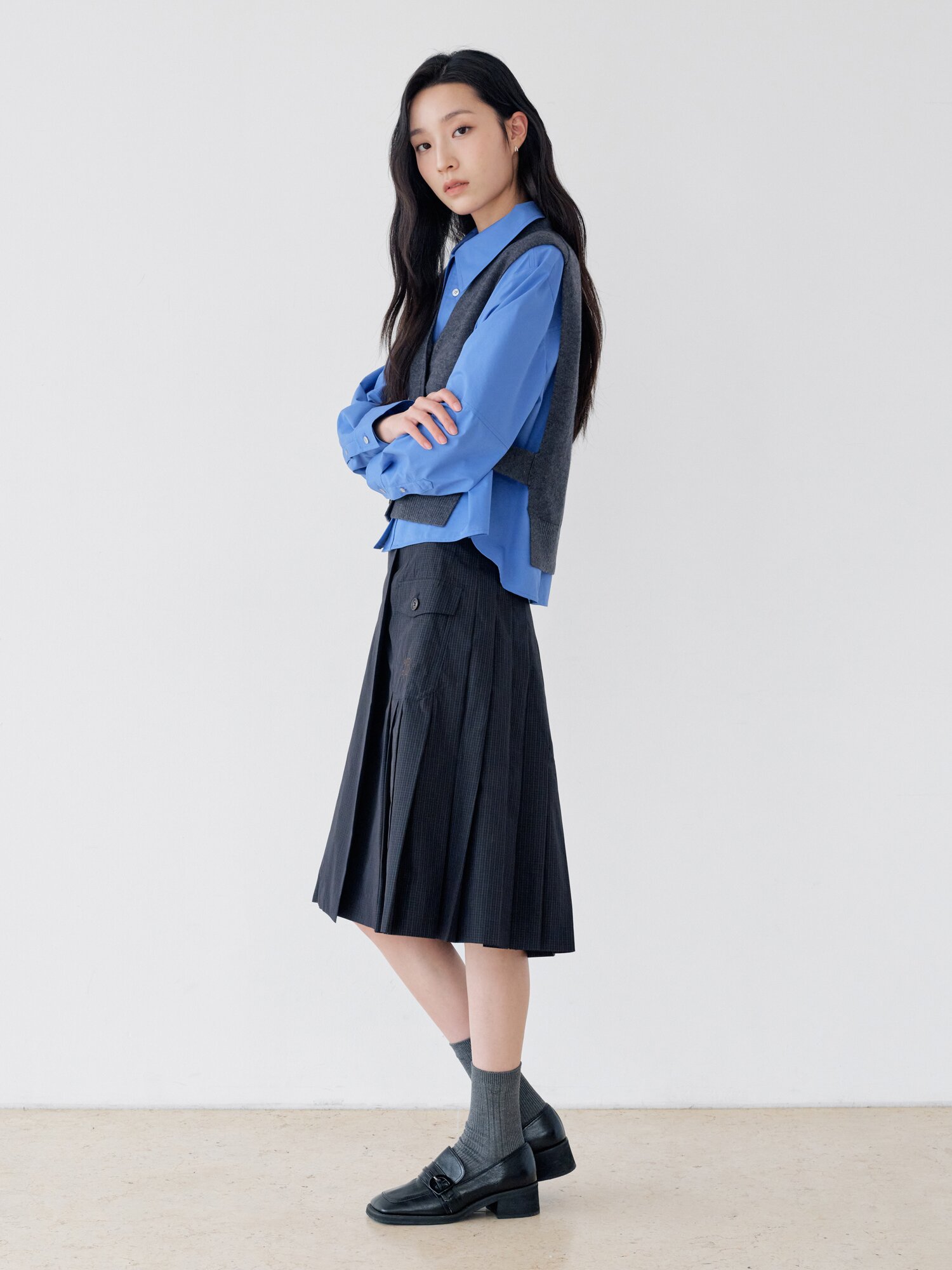 체크 포켓 랩 플리츠 스커트 (CHECK NAVY)
