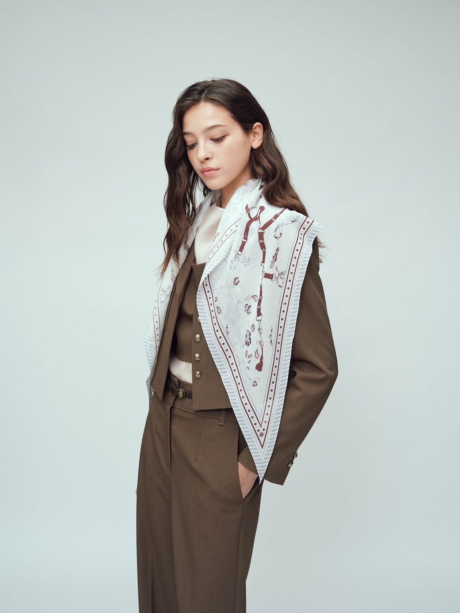 로고 일러스트 프린트 스카프 (WHITE)