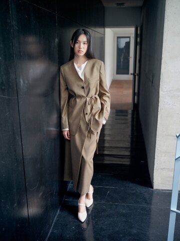 울 벨트 장식 랩 H라인 스커트 (DARK BEIGE)