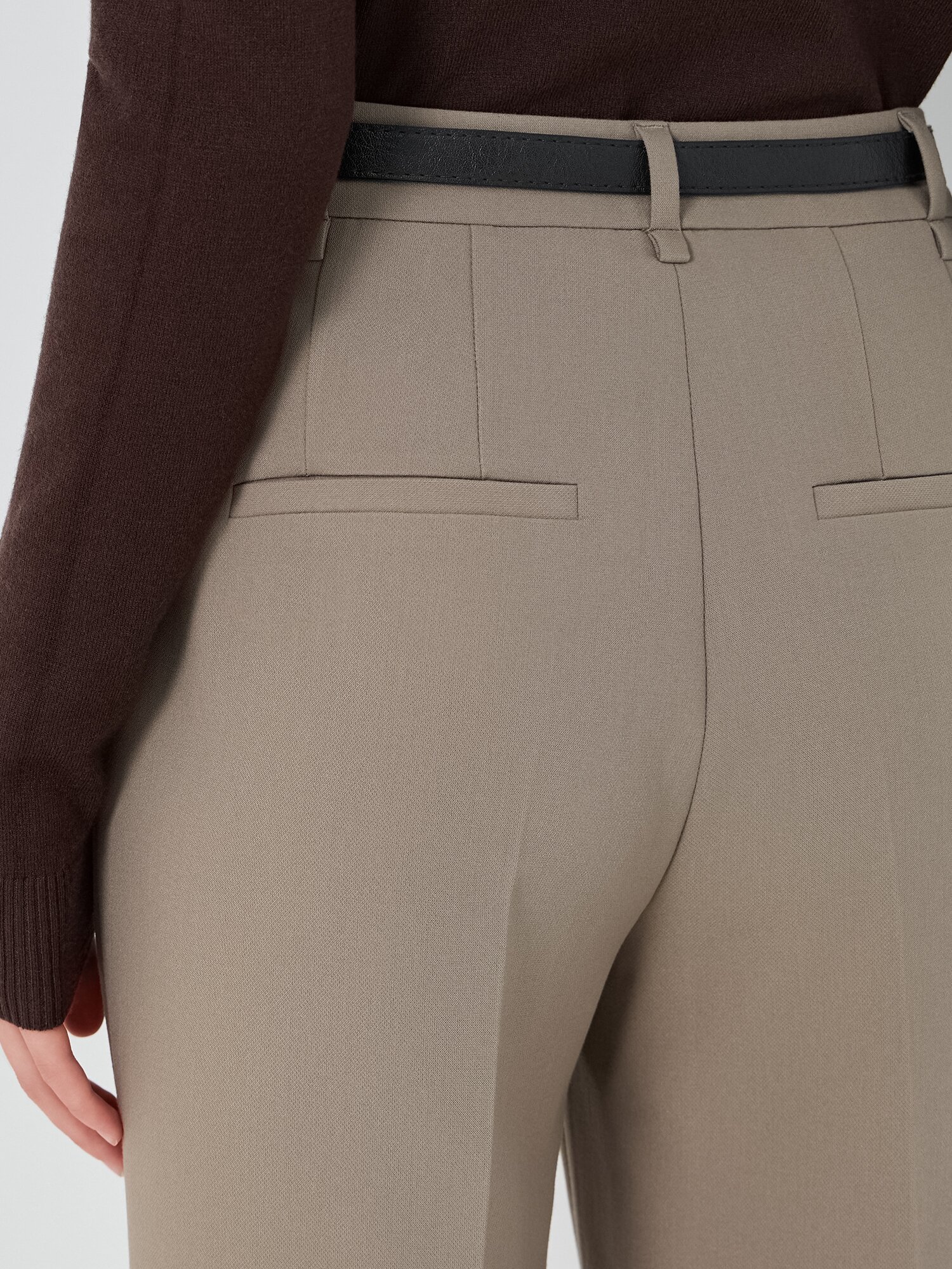 벨티드 레귤러핏 슬랙스 팬츠 (KHAKI BEIGE)