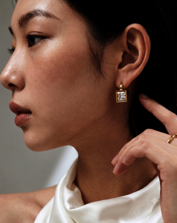 Contour Two-Tone Square Earrings 컨투어 투톤 스퀘어 이어링