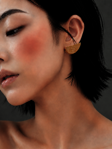Half-Moon Stud Earrings 하프문 스터드 이어링