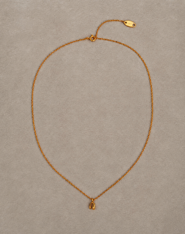 Crescent Form Necklace 크레센트 폼 네크리스