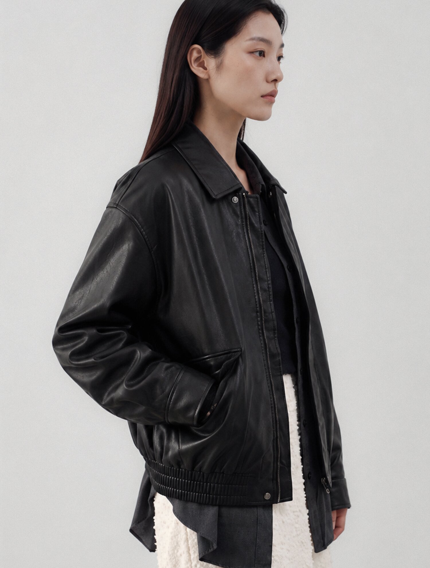 노마드 레더블루종 BLACK