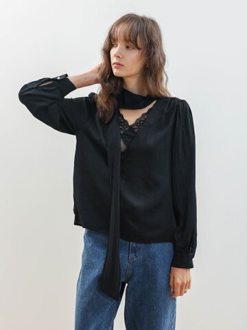 WD_Lace layered scarf neck blouse