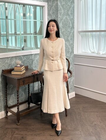 스팽글 트위드 라운드넥 크롭 재킷 (IVORY)