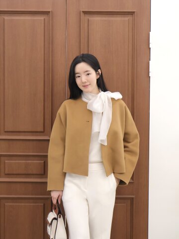 오버핏 캐미시어 라운드넥 재킷 