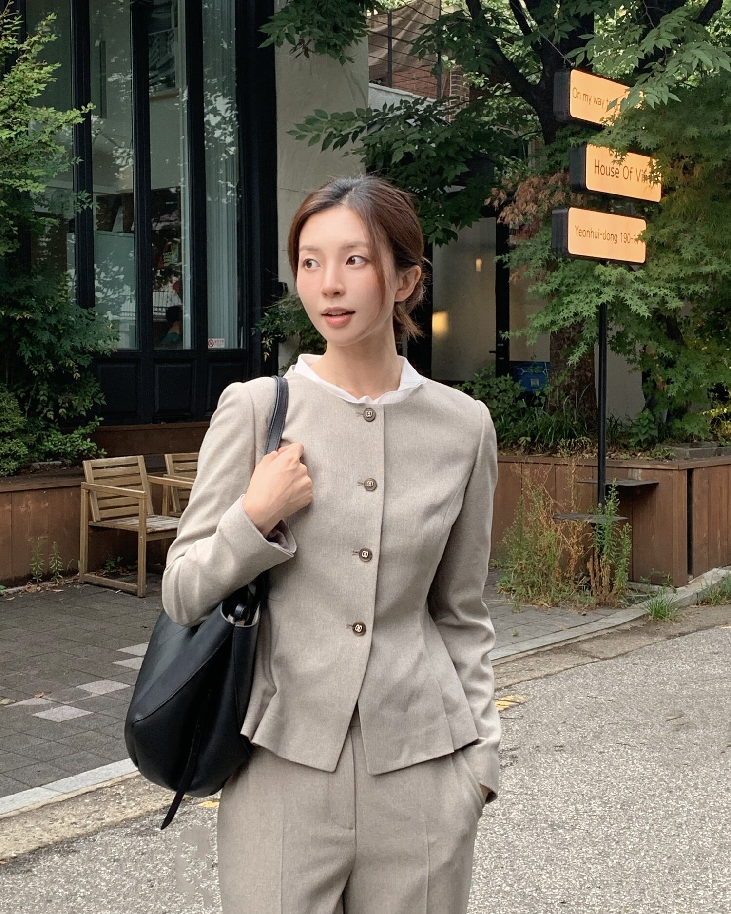 모던 잔조직 라운드넥 페플럼 재킷 (MELANGE BEIGE)